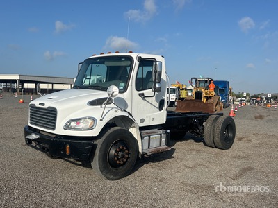 2016 Freightliner M2 106 4x2 Fahrgestell