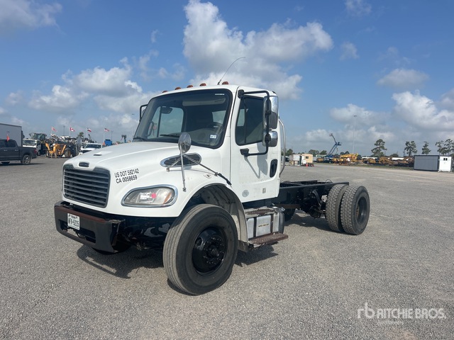 2016 Freightliner M2 106 4x2 Cab and Chassis