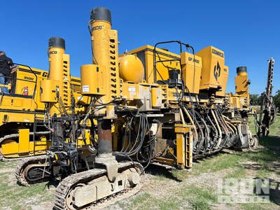 2018 Gomaco 2400 Slip Form Paver