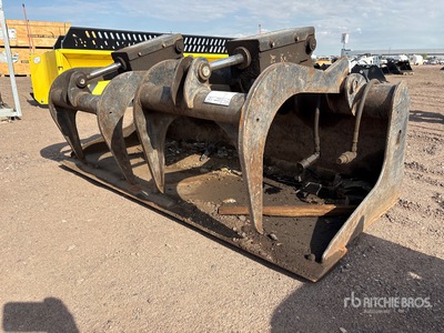 2022 Bobcat 68 in Industrial Benne avec Grappin pour chargeuse à différentiel