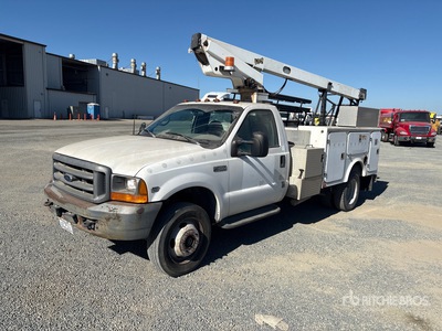 1999 MTI A28D 28 ft on 1999 Ford F-450 XL 4x4 شاحنة منصة مرفوعة