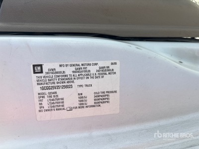 2005 Chevrolet 2500 Express Kastenwagen