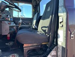 Cab with Seats/armrests