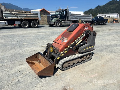 2010 Ditch Witch SK650 Mini Oruga cargadora compacta