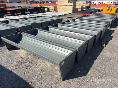Quantity of (7) 2025 Kit Containers CF-90-V2025 Podajnik paszy dla zwierząt (Unused)