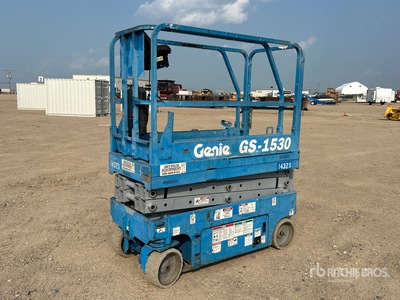 2004 Genie GS-1530 Electric Scissor Lift