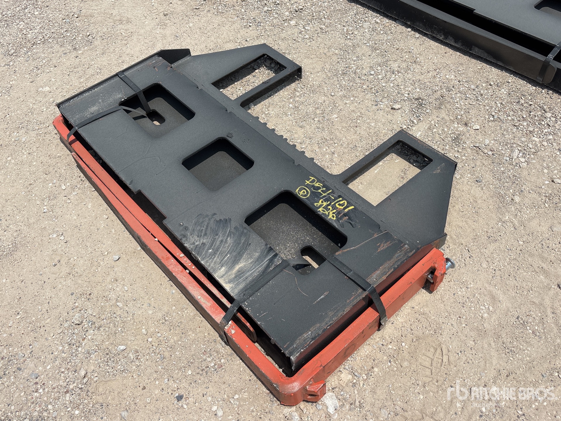 2025 Kit Containers QT-45-FF-42 42 in Skid Steer Forks (Unused)