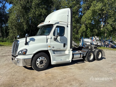 2018 Freightliner Cascadia 125 6x4 Ciągnik siodłowy T/A z kabiną dzienną