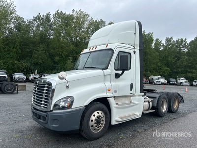 2019 Freightliner Cascadia 125 6x4 Ciągnik siodłowy T/A z kabiną dzienną
