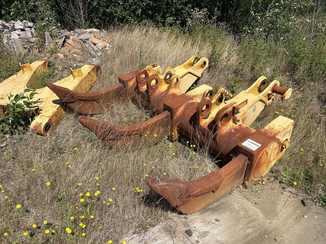 Komatsu D155 Crawler Tractor Ripper
