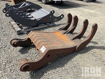 40 in Excavator Thumb - Fits Hitachi ZX450