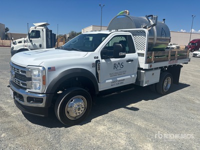 2023 wabash on 2023 Ford F-550 XL 4x2 Camion-citerne à vide