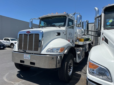 2022 Peterbilt 348 バキュームトラック
