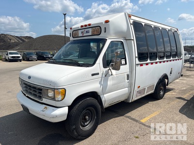 1996 Ford E-350 13 乗客用バン
