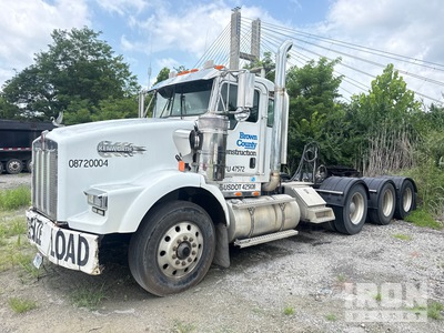 2006 Kenworth T800B 8x4 Heavy Haul Tri/A Day Cab Truck Tractor