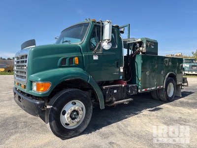 2002 Sterling L9500 4x2 Service Truck