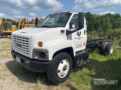 2006 GMC C7500 4x2 Cab and Chassis (Inoperable)