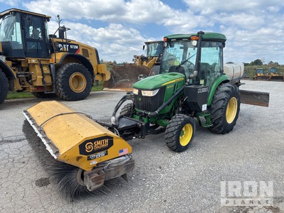 2018 John Deere 4052R 4WD tractor utilitario