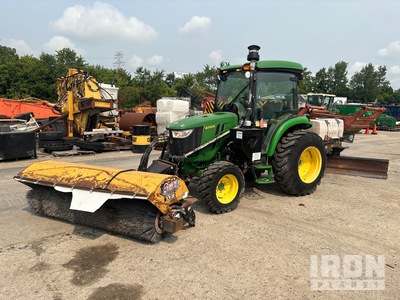 2018 John Deere 4052R 4WD Utility Tractor