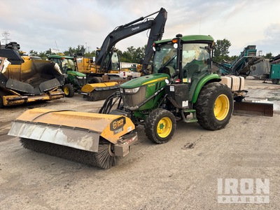 2017 John Deere 4052R 4WD Utility Tractor