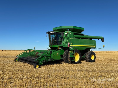 John Deere 9770 Combine Harvester