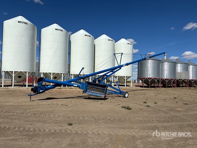 Brandt 1070 10 in x 70 ft Swing Grain Auger