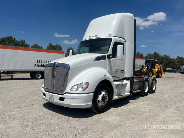 2017 Kenworth T680 6x4 T/A Day Cab Truck Tractor