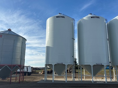 Westeel +/- 5000 bu Hopper Grain Bin