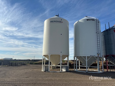 Meridian 1620S D5 +/- 132 ton Fertilizer Hopper Grain Bin