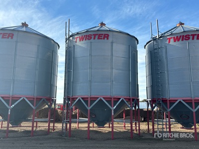 Twister +/- 4650 bu 5 Ring Hopper Grain Bin