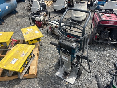 2013 Bosch Brute 60-68 lb Electric Demolition Breaker