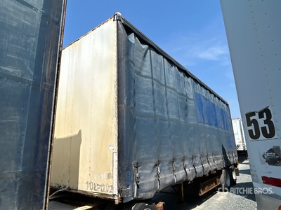 2007 Magnum 2BPF-29 29 ft Super B-Train Pup Curtain Side Trailer