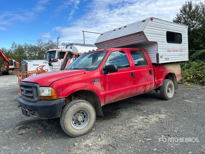 2000 Ford F-350 XL 4x4 Crew Cab Pickup