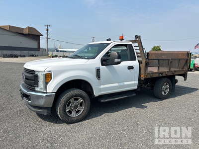 2017 Ford F-250 XL 4x4 Flatbed Truck