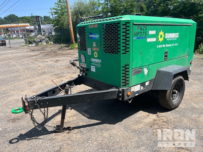 2017 Doosan P425/HP375WCU-T4F Mobile Air Compressor