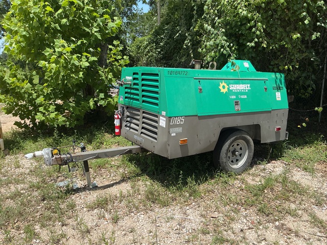 2019 Sullivan D185PDZSB 185 cfm Mobile Air Compressor