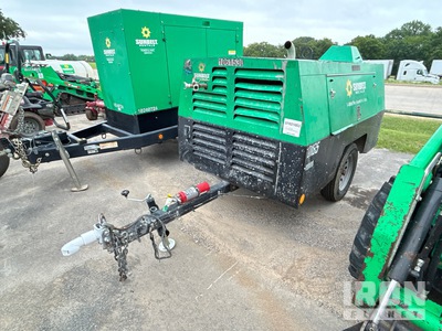 2017 Sullivan D185PDZSB 185 cfm Mobile Air Compressor