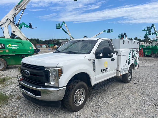2018 Ford F-250 XL 4x4 Service Truck 2018 Ford F-250 XL 4x4 Service Truck