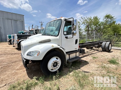 2006 Freightliner M2 106 4x2 Cab and Chassis
