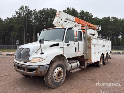 Posi-Plus 400-46-A 46 ft on 2009 International 4400 6x4 Extended Cab Bucket Truck