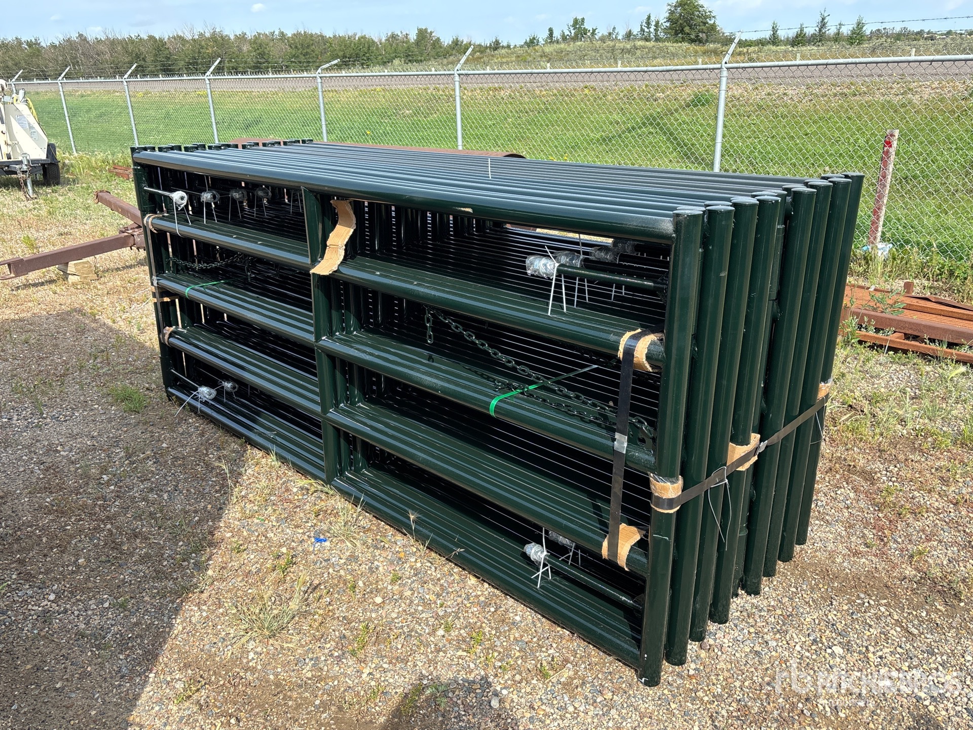 Quantity of (16) 2026 BYT MRG100 10 ft x 4 ft Magnum Ranch Livestock Gate (Unused)
