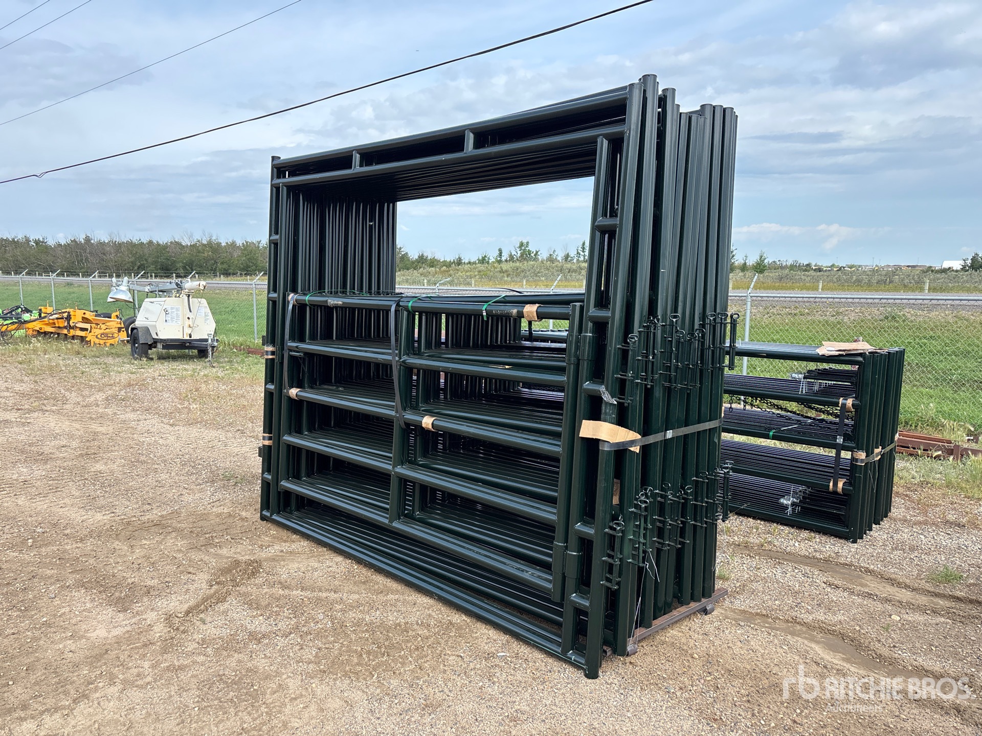 Quantity of (16) 2026 BYT FRMGTE96 9 ft 6 in x 8 ft Magnum Ranch Frame Livestock Gate (Unused)