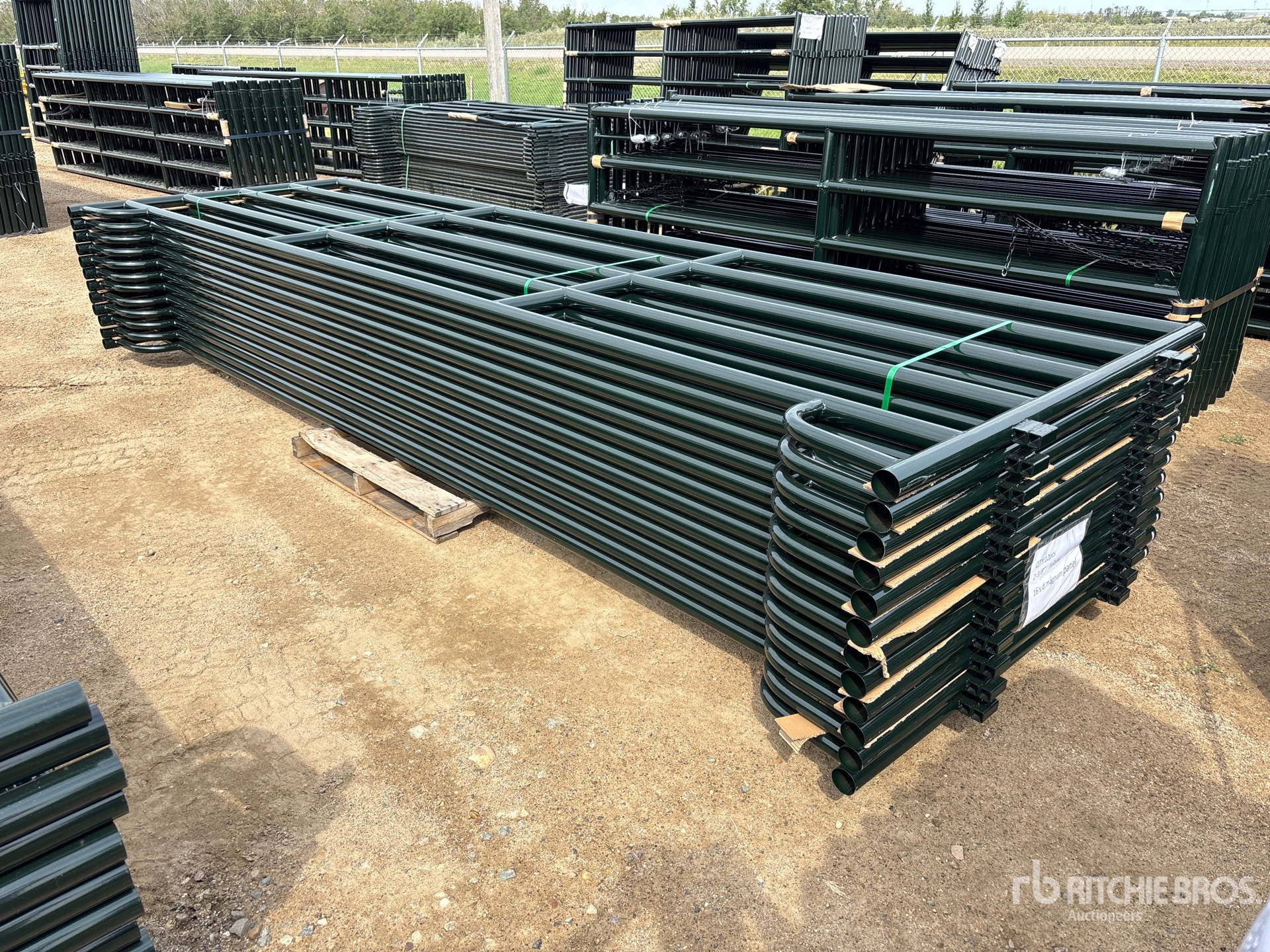 Quantity of (12) 2026 BYT MSP160 16 ft x 5 ft Magnum Ranch Livestock Panel (Unused)