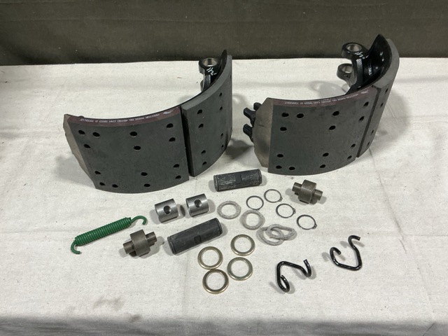 (22) Meritor KSR4034515PC Brake Shoe Sets