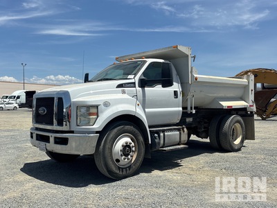 2016 Ford F-750 4x2 Tipper Truck