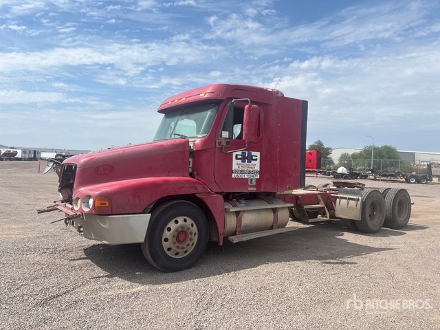 2000 Freightliner FLC120 6x4 T/A Day Cab Truck Tractor