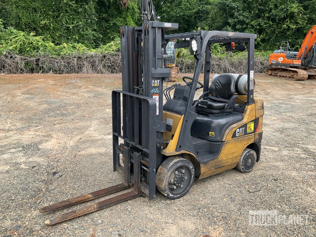 2020 Cat 2C5000 4750 lb Cushion Tire Forklift