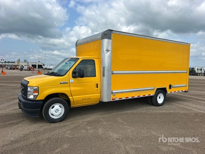 2022 Ford E-350 4x2 Van Truck