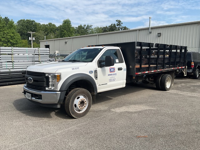 2019 Ford F-550 Super Duty XL 4x2 Flatbed Truck
