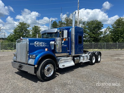 2019 Kenworth T680 6x4 Cabeza Tractora Cabina Dormitorio